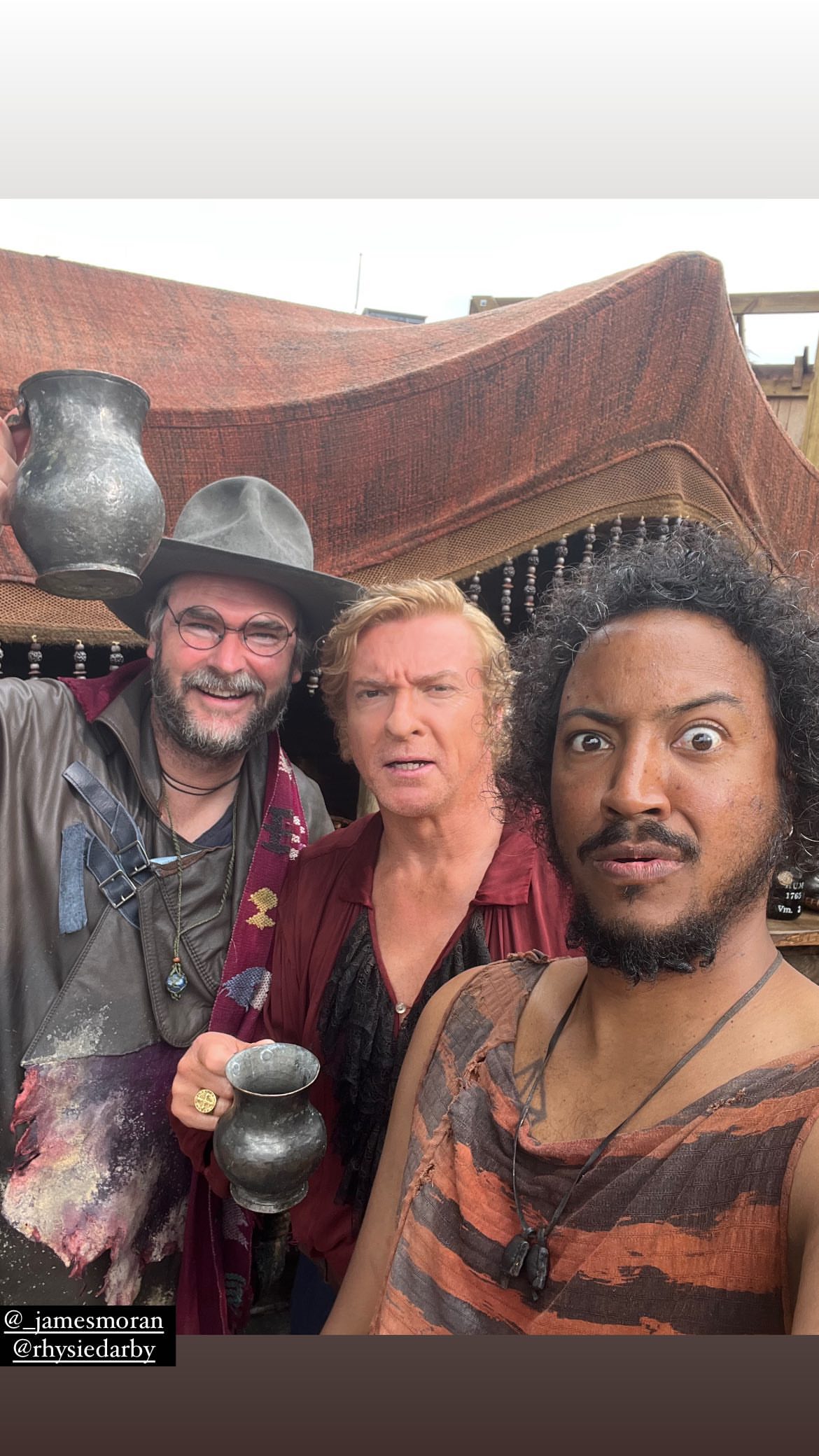 [b]Source:[/b] [url=https://www.instagram.com/sambaschutte/]@sambaschutte[/url] (Instagram Story)
[b]Date:[b] 2024-02-21
Keywords: Rhys Darby;Samba Schutte