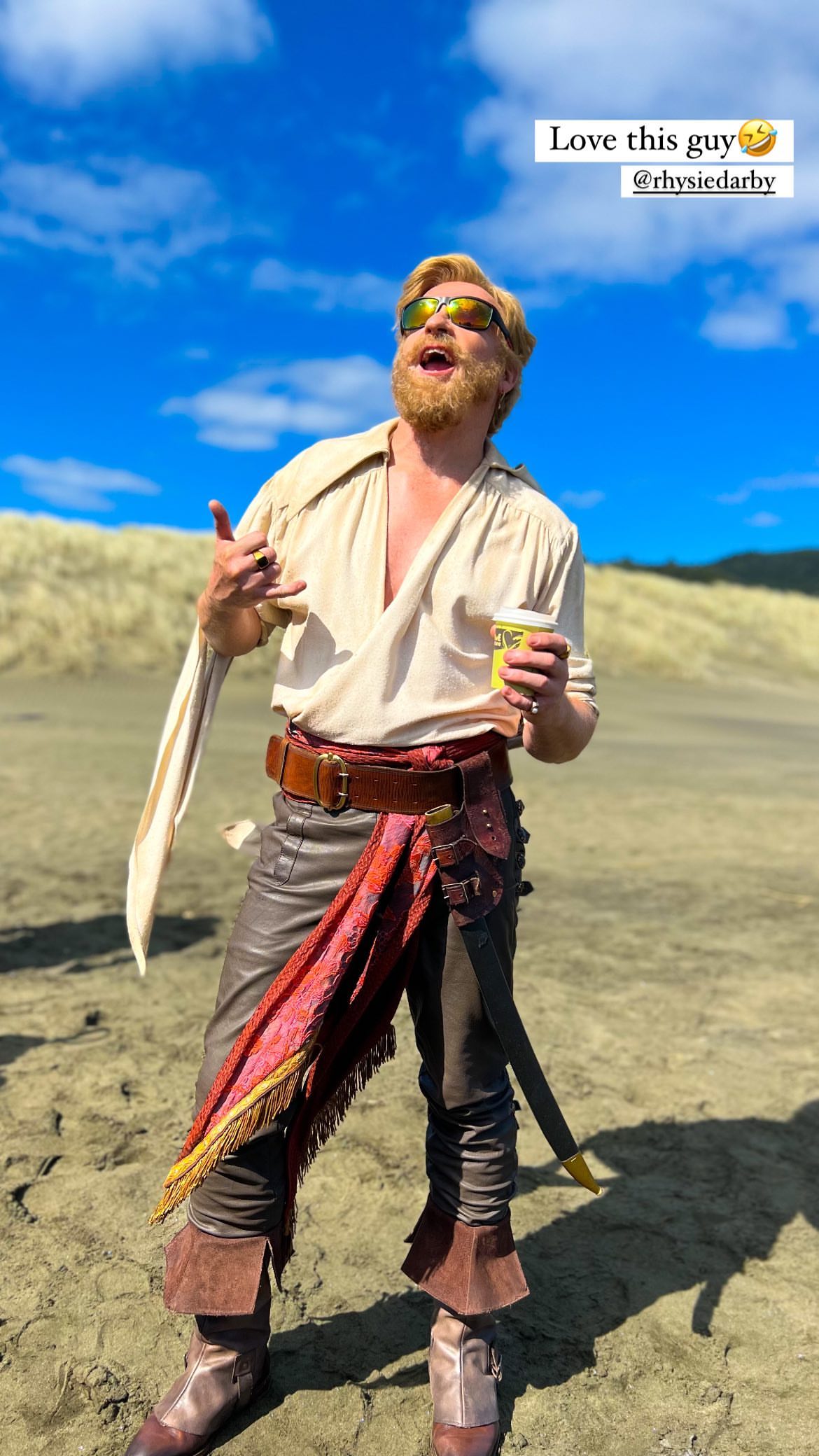 [b]Source:[/b] [url=https://www.instagram.com/sambaschutte/]@sambaschutte[/url] (Instagram Story)
[b]Date:[b] 2024-02-21
Keywords: Rhys Darby